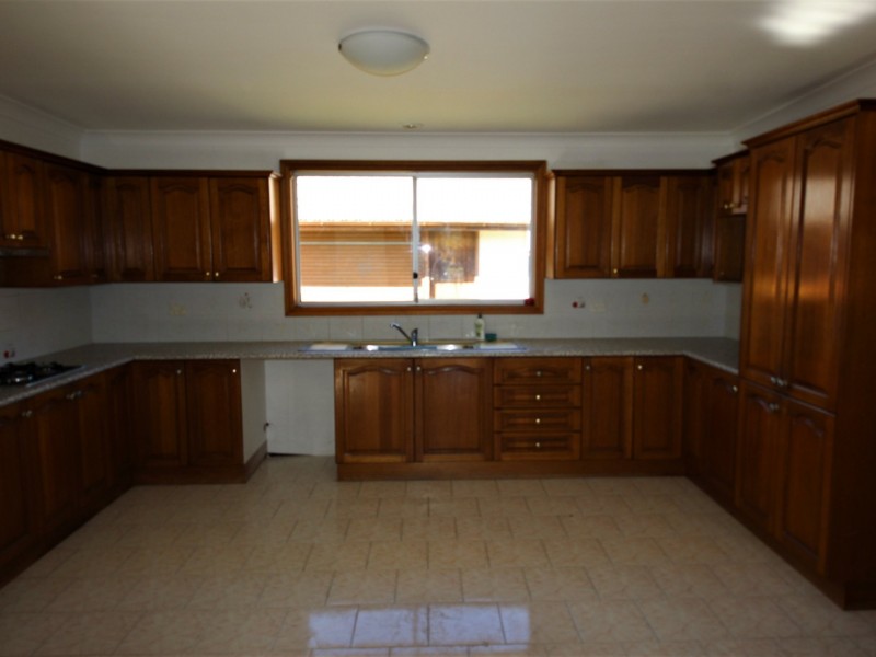 33 Superior Avenue, Seven Hills NSW 2147