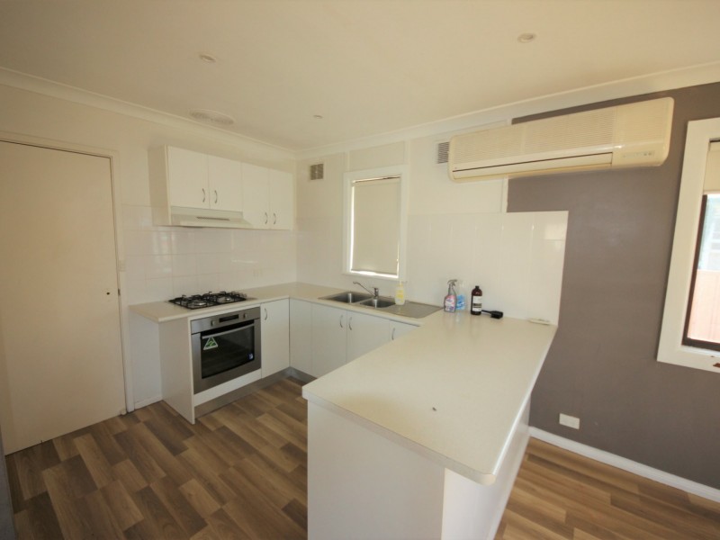 8 Salamaua Road, Whalan NSW 2770