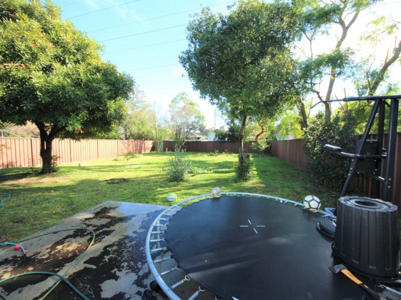 8 Salamaua Road, Whalan NSW 2770