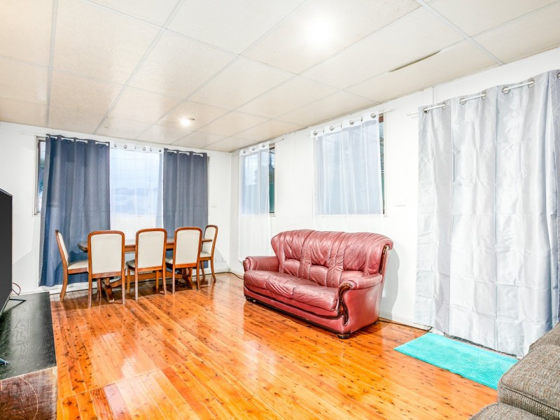 17 Neriba Crescent, Whalan NSW 2770