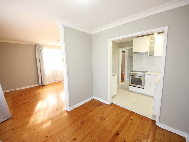 8 Palmyra Avenue, Lethbridge Park NSW 2770