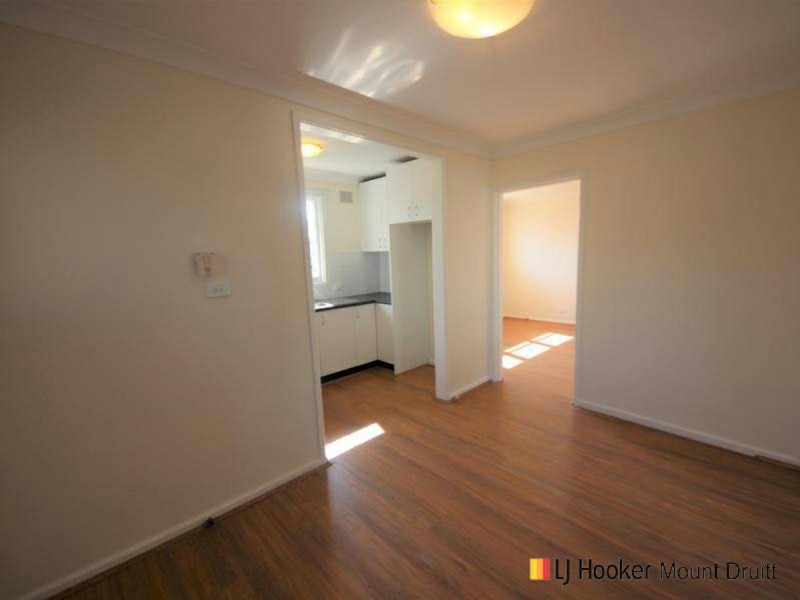33 Captain Cook Drive, Willmot NSW 2770