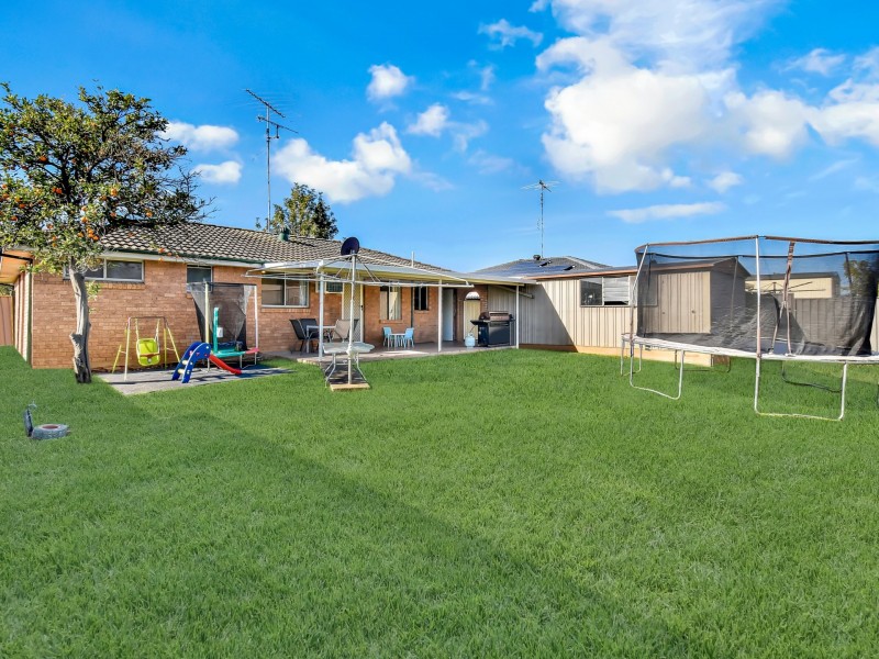 6 Lamming Place, St Marys NSW 2760