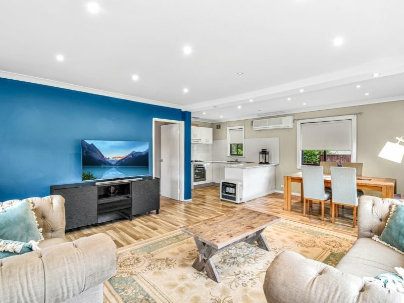 8 Salamaua Road, Whalan NSW 2770