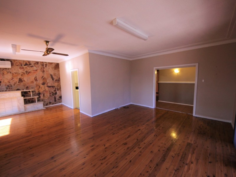 60 Canberra Street, Oxley Park NSW 2760