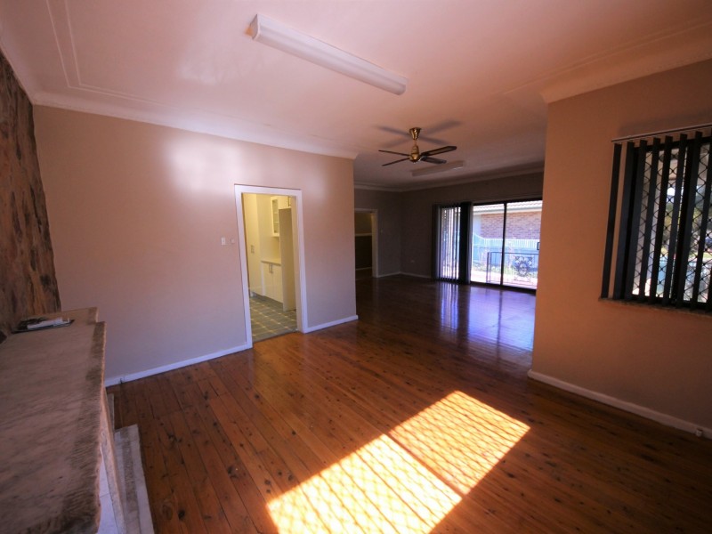 60 Canberra Street, Oxley Park NSW 2760