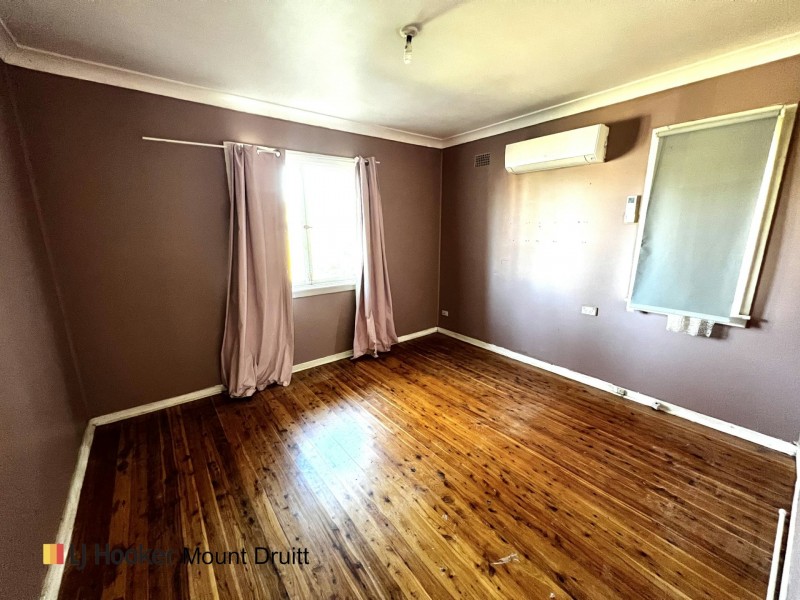36 Wangaroa Crescent, Lethbridge Park NSW 2770