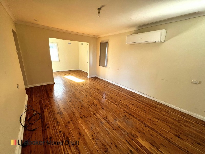 36 Wangaroa Crescent, Lethbridge Park NSW 2770