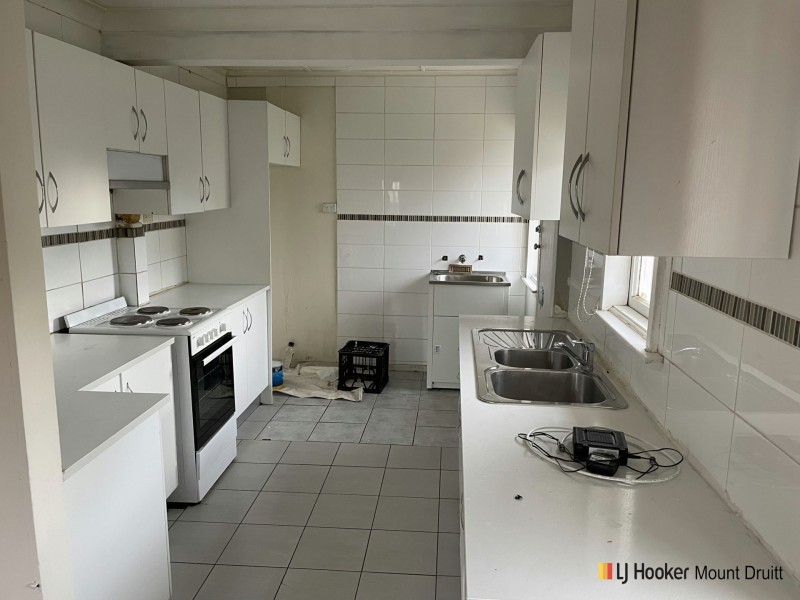 36 Wangaroa Crescent, Lethbridge Park NSW 2770