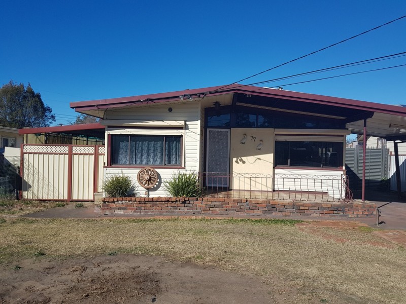 77 Manila Road, Lethbridge Park NSW 2770
