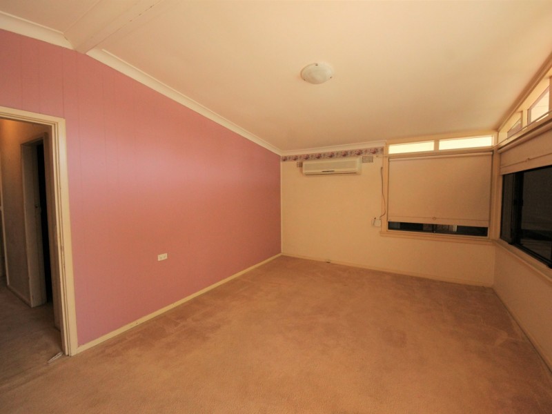 77 Manila Road, Lethbridge Park NSW 2770