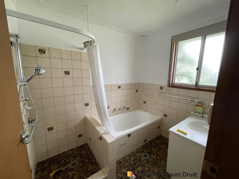 37 Kerwin Circle, Hebersham NSW 2770