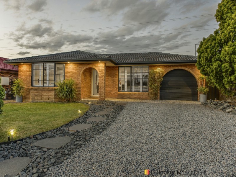 5 Isles Place, Plumpton NSW 2761