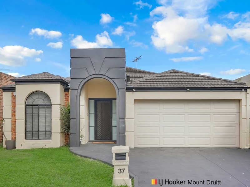 37 Parkwood Street, Plumpton NSW 2761