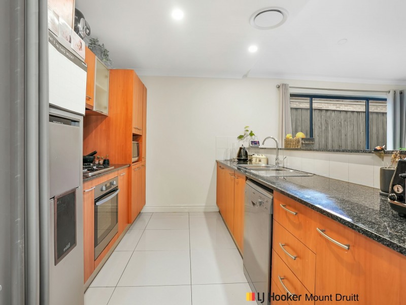 37 Parkwood Street, Plumpton NSW 2761