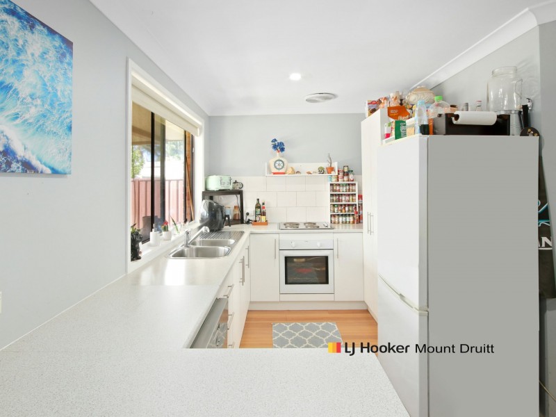 6 Kew Place, Dharruk NSW 2770