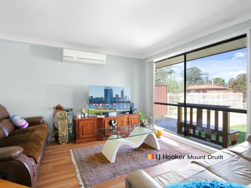 6 Kew Place, Dharruk NSW 2770