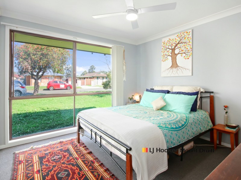 6 Kew Place, Dharruk NSW 2770