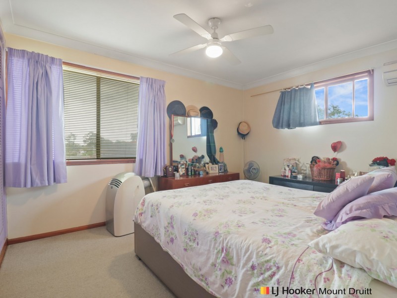 16 Bulolo Drive, Whalan NSW 2770