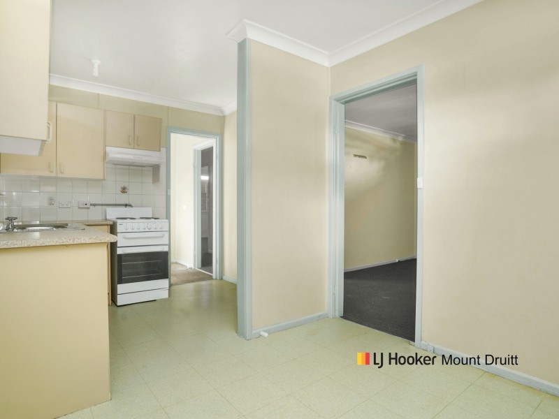 54 Hatherton Road, Lethbridge Park NSW 2770