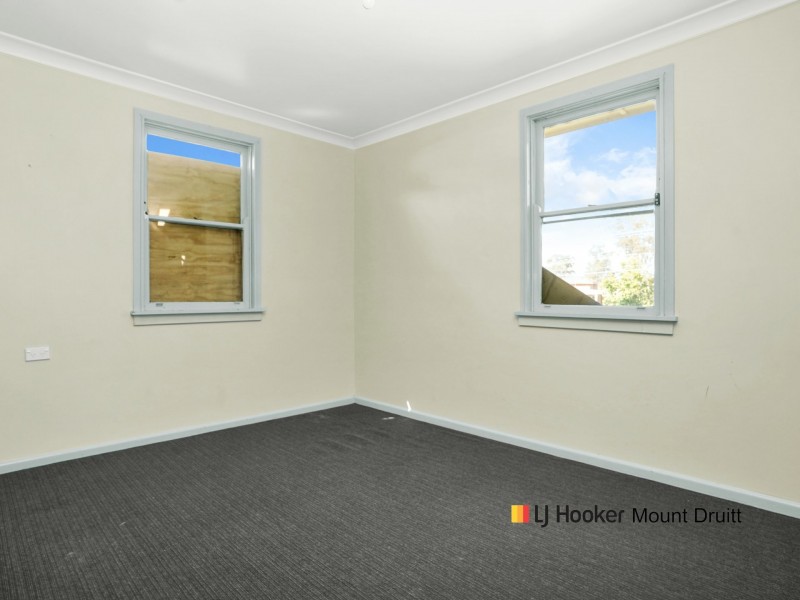 54 Hatherton Road, Lethbridge Park NSW 2770