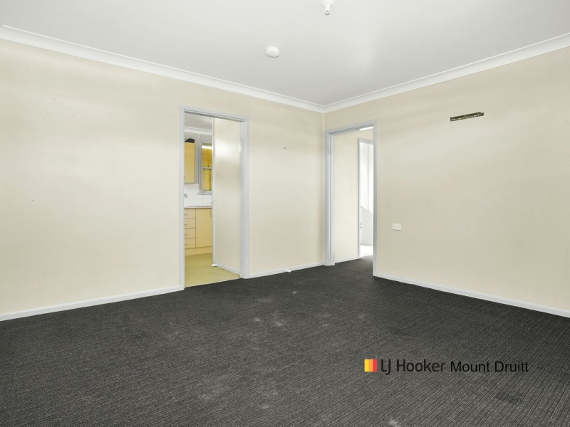 54 Hatherton Road, Lethbridge Park NSW 2770