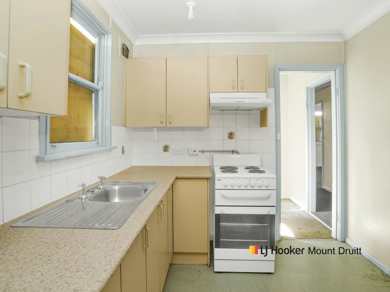 54 Hatherton Road, Lethbridge Park NSW 2770