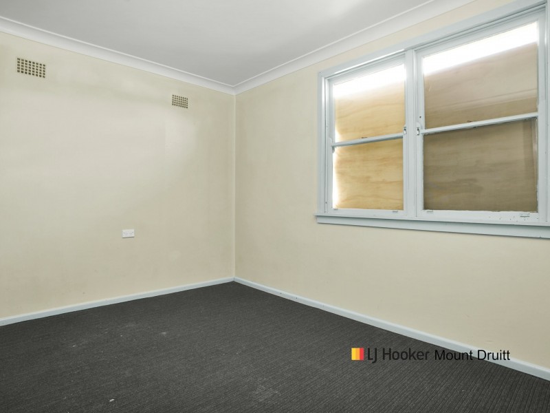 54 Hatherton Road, Lethbridge Park NSW 2770