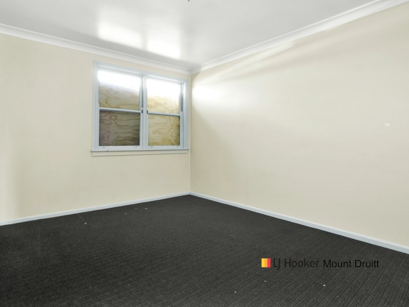 54 Hatherton Road, Lethbridge Park NSW 2770