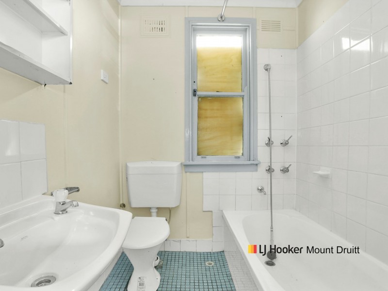 54 Hatherton Road, Lethbridge Park NSW 2770