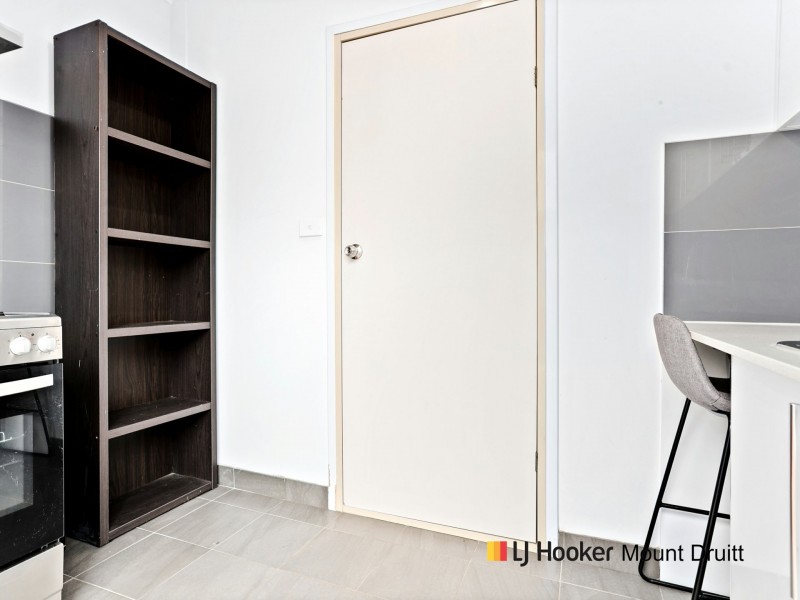 8 Kew Place, Dharruk NSW 2770