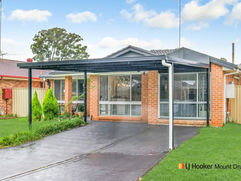 15 Blueberry Drive, Colyton NSW 2760