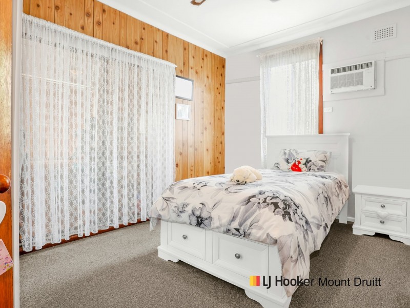 15 Cartwright Crescent, Lalor Park NSW 2147