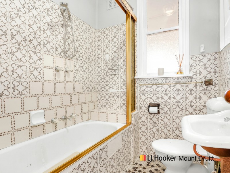 15 Cartwright Crescent, Lalor Park NSW 2147