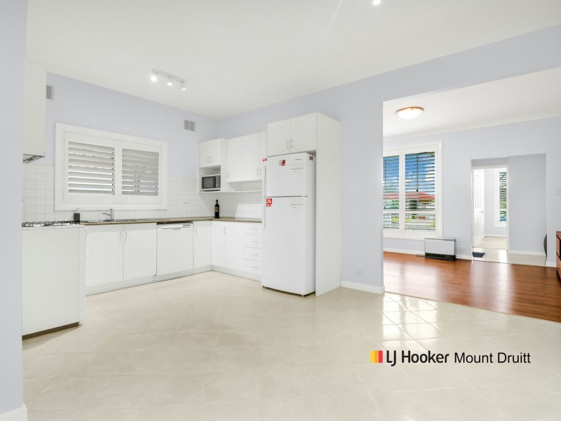 6 Oak Street, North St Marys NSW 2760