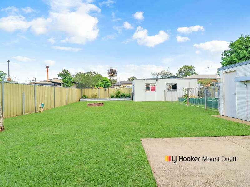6 Oak Street, North St Marys NSW 2760