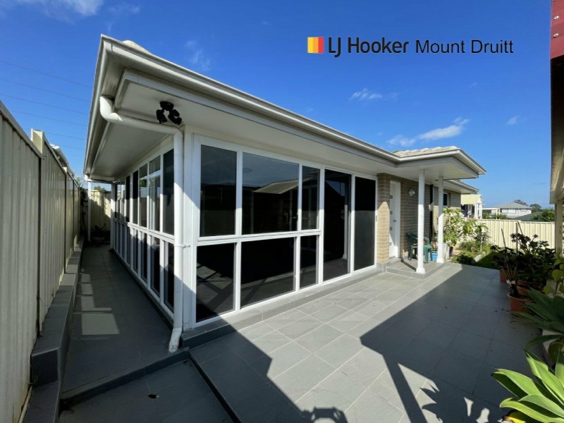 14a Verdi Glen, St Clair NSW 2759