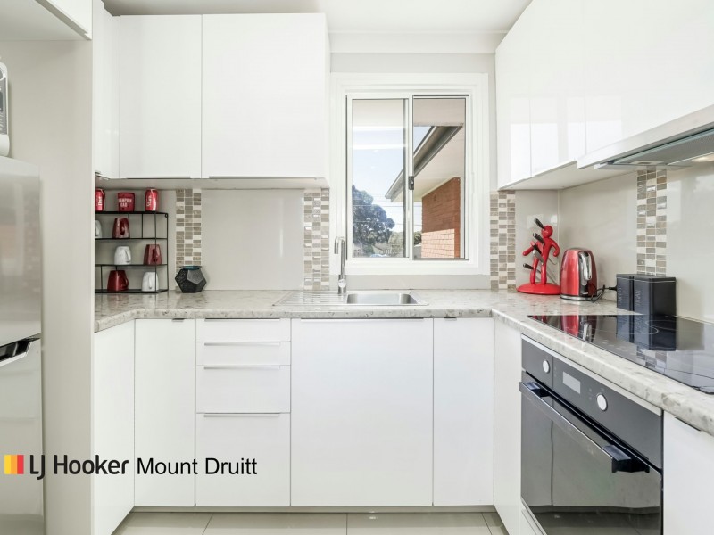 52 & 52a Roebuck Crescent, Willmot NSW 2770