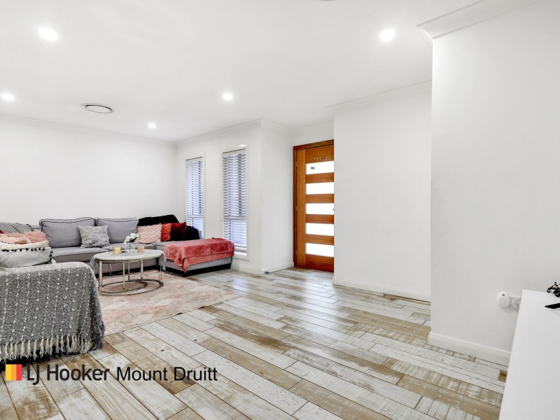 61 Barnard Crescent, Oakhurst NSW 2761