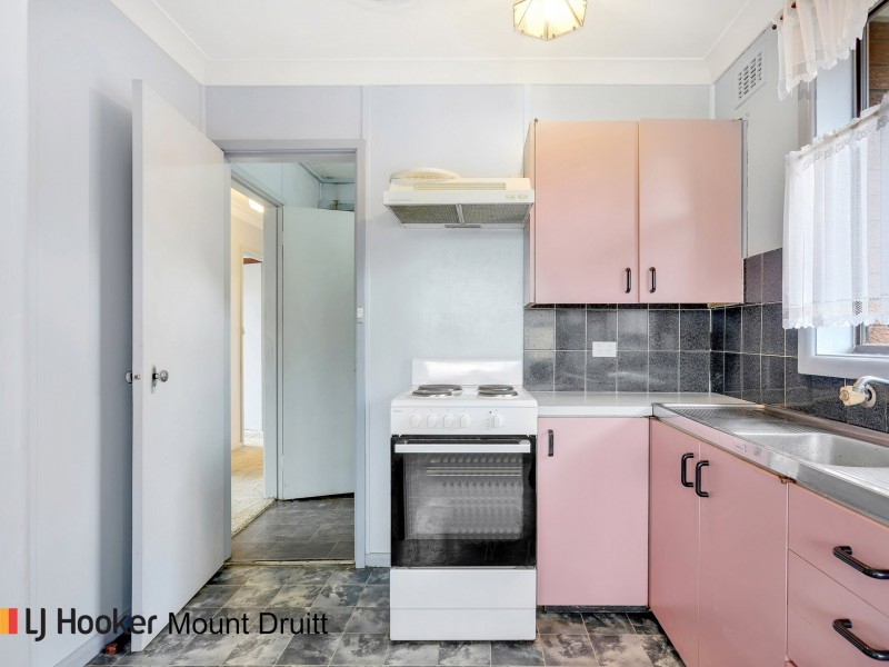 6 Petrel Place, Tregear NSW 2770