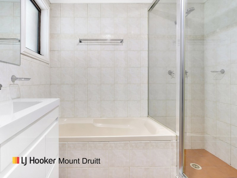 6 Kenyon Crescent, Doonside NSW 2767