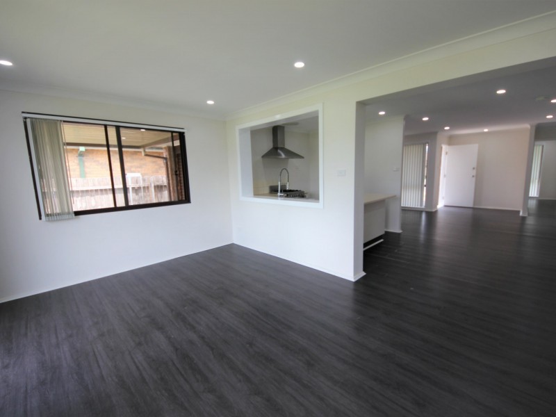 33 Dryden Avenue, Oakhurst NSW 2761