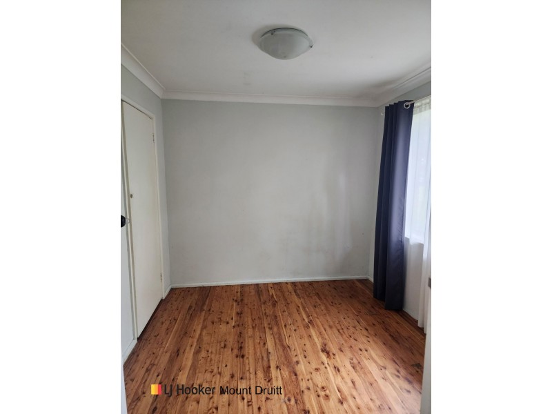 6 Chilaw Ave, St Marys NSW 2760
