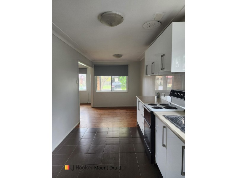 6 Chilaw Ave, St Marys NSW 2760