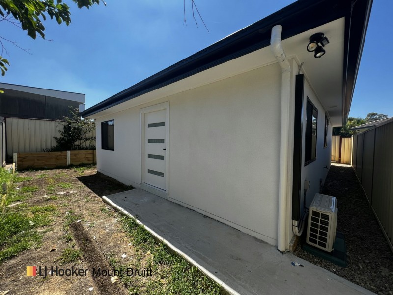 16a Bulolo Dr, Whalan NSW 2770