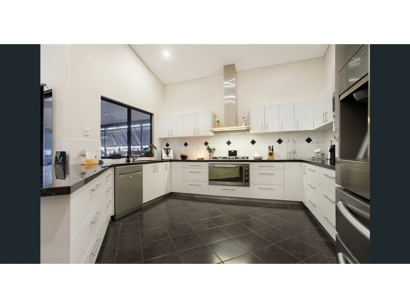 60 Brolga Meander, Nickol WA 6714