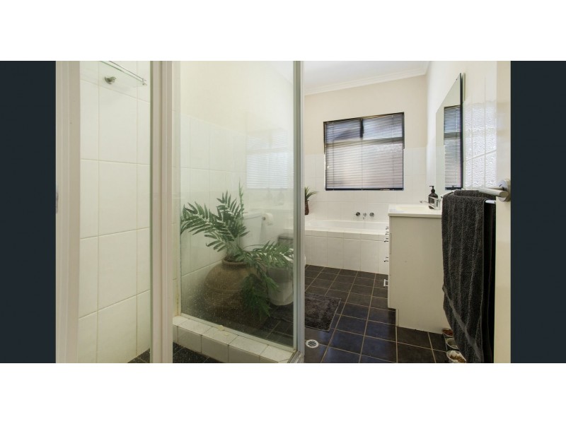 60 Brolga Meander, Nickol WA 6714