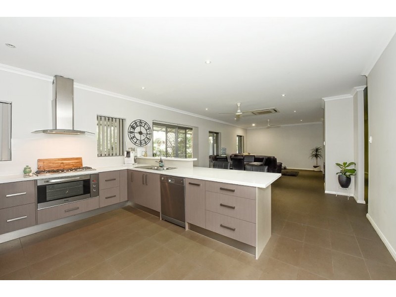 12 Wallaby Street, Baynton WA 6714