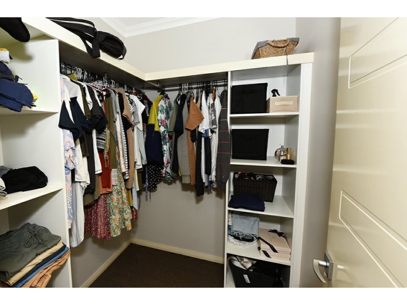 12 Wallaby Street, Baynton WA 6714