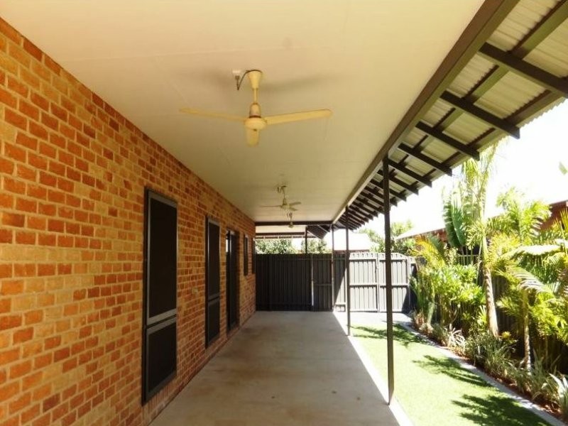 12 Wallaby Street, Baynton WA 6714